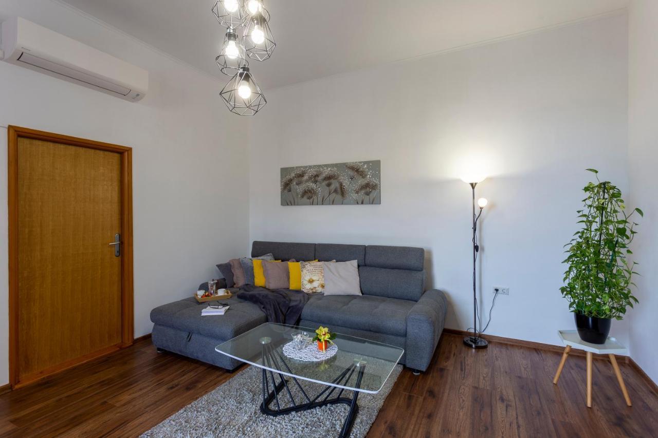 Apartman Lema Pula Eksteriør billede