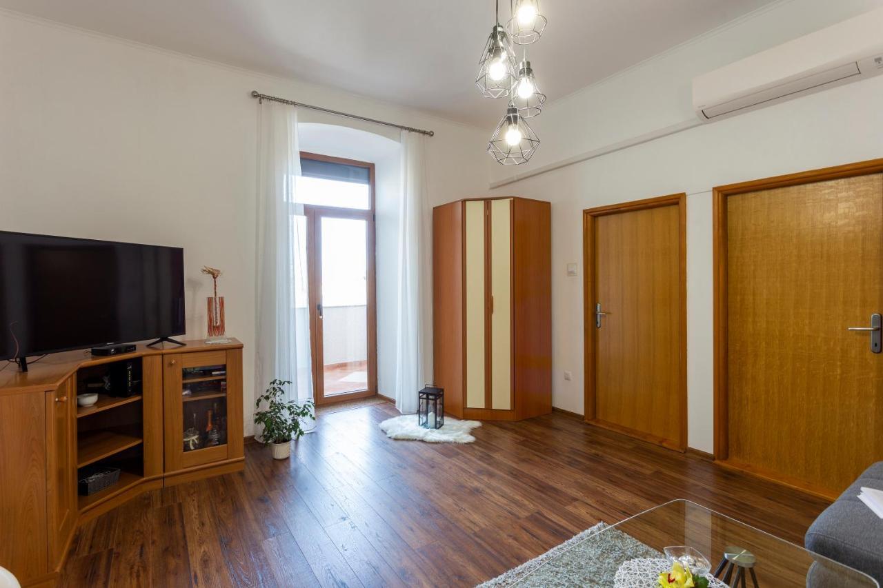 Apartman Lema Pula Eksteriør billede